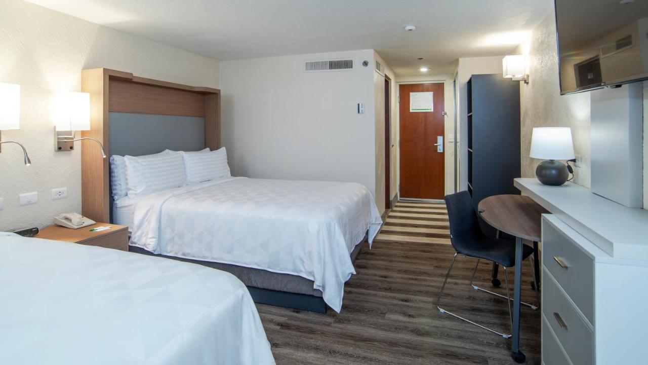 Holiday Inn Mexico Coyoacan Bagian luar foto
